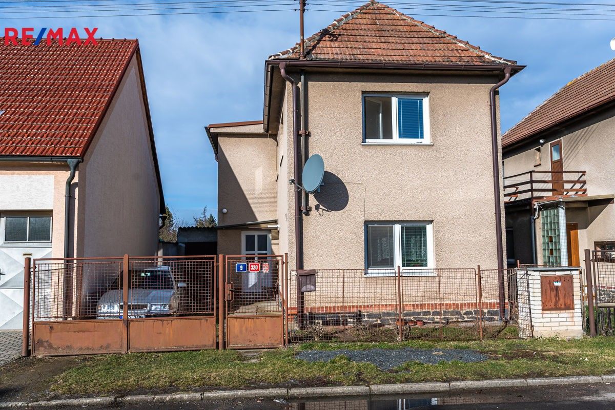 Prodej dům - Chvalovická, Ronov nad Doubravou, 380 m²
