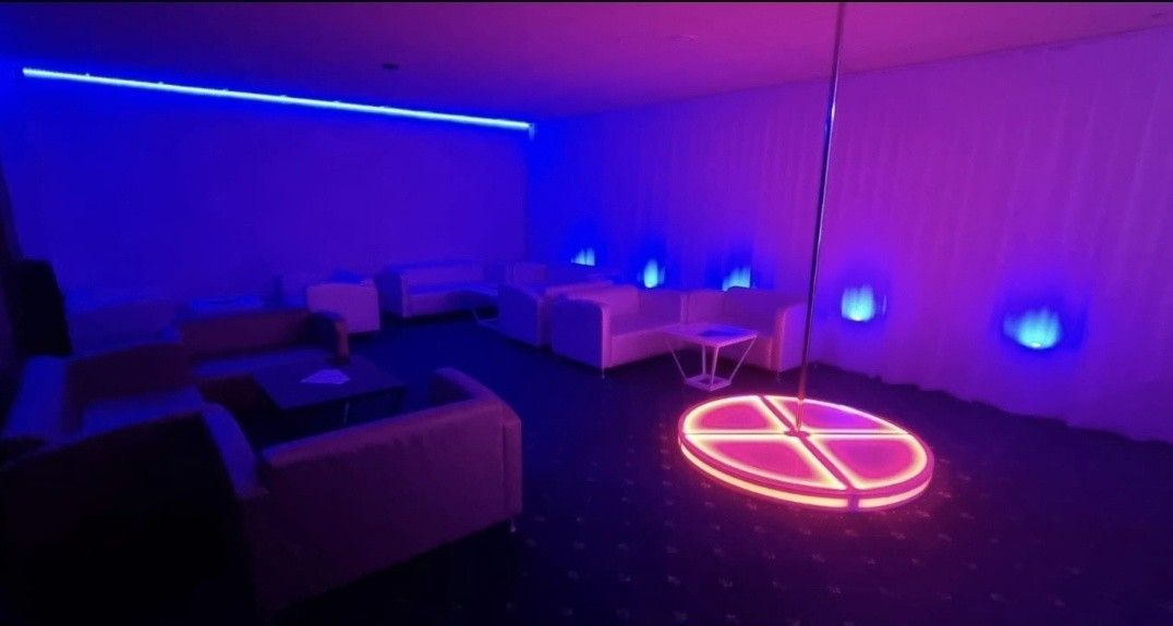 Ostatní, Hodonín, 695 01