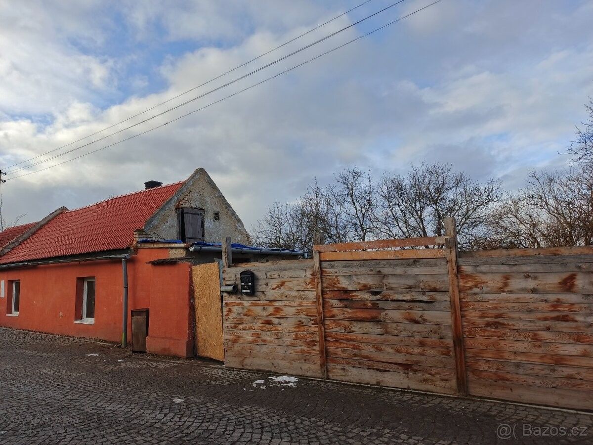 Rodinné domy, Kladno, 272 01