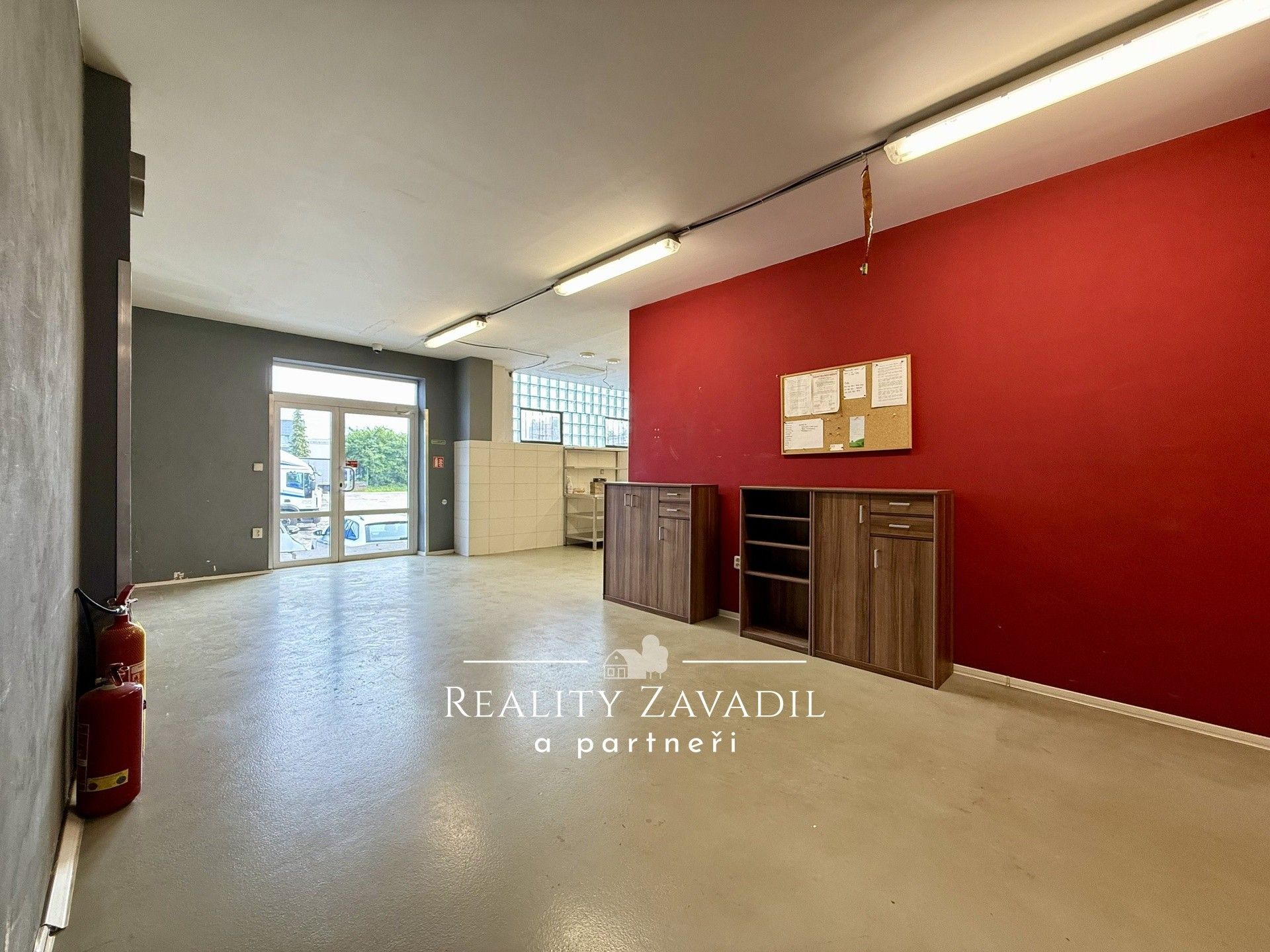 Sklady, Místecká, Ostrava, 160 m²