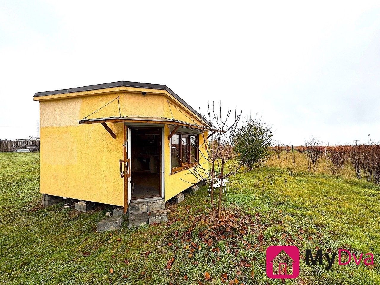 Zahrady, Suchohrdly, 2 140 m² - 1