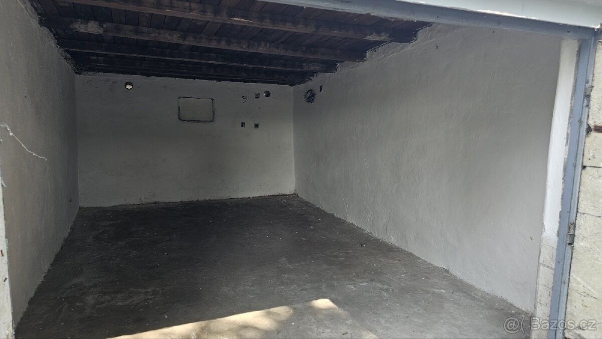 Garáže, Karviná, 735 06 - 2