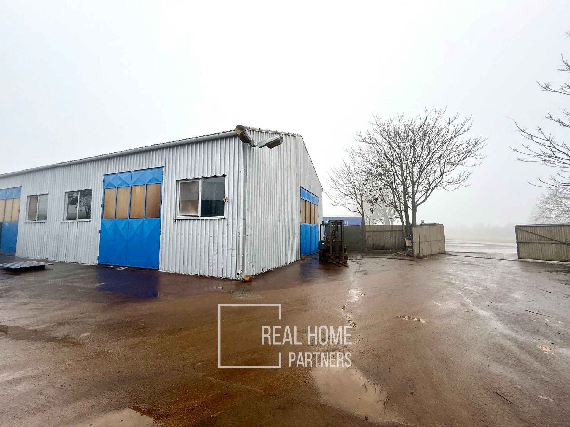 Pronájem sklad - Pratecká, Brno, 280 m²