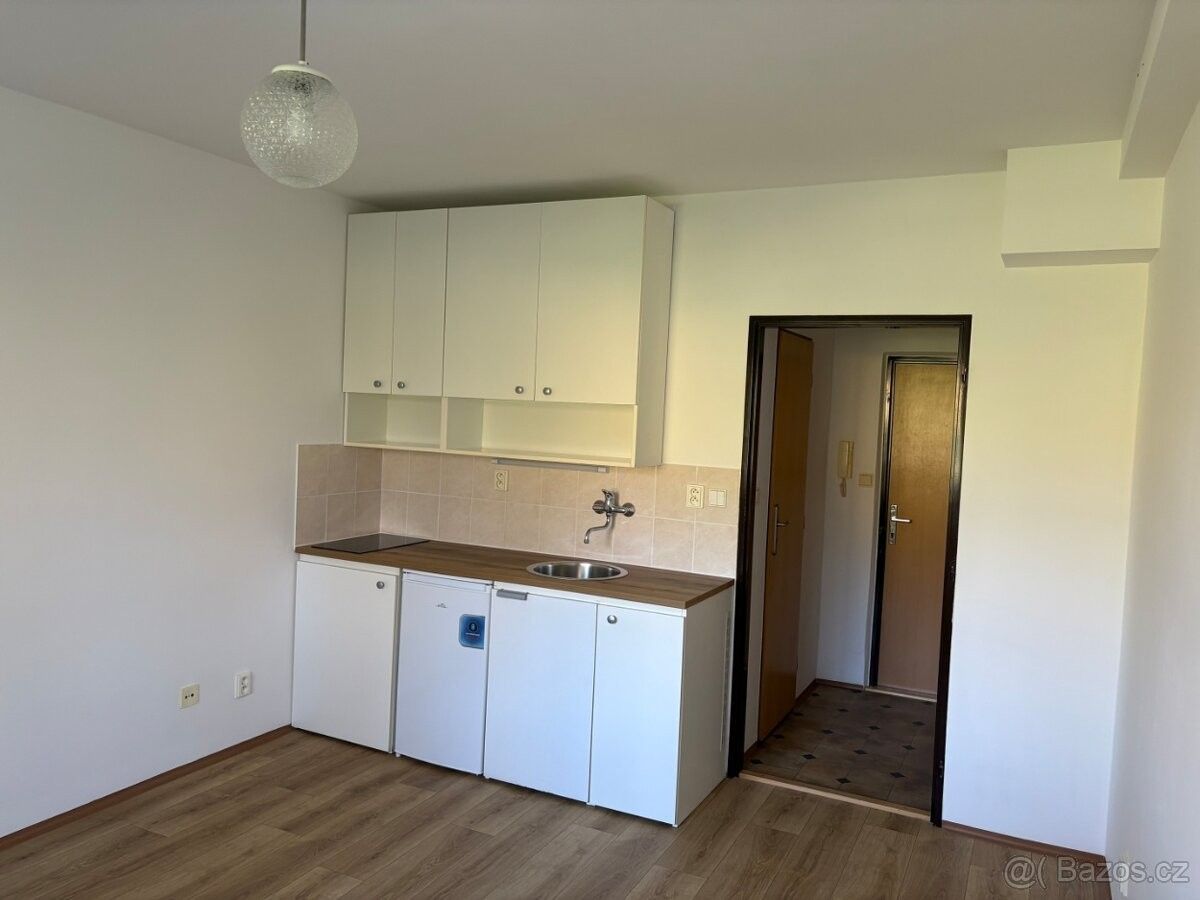 Byty, Jihlava, 586 01 - 1