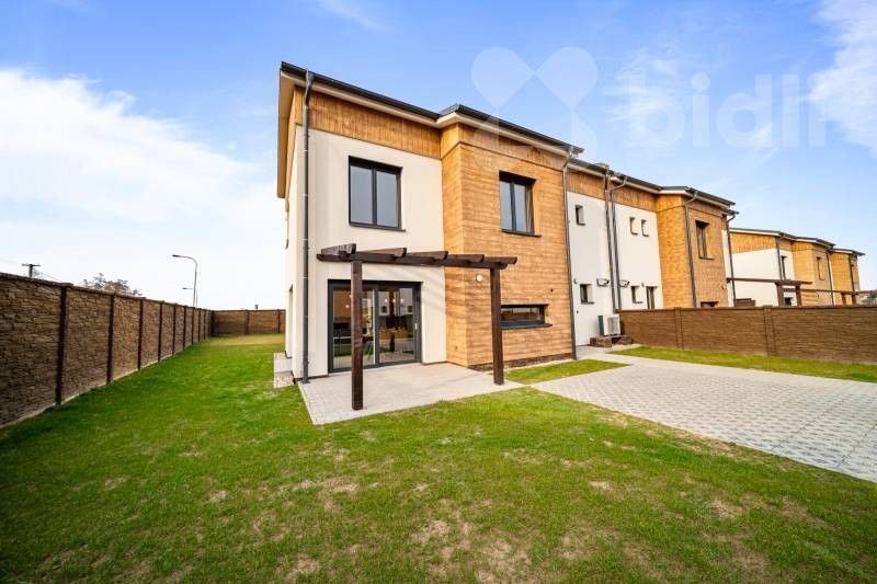 Rodinné domy, Na Rybníce, Hradec Králové, 139 m²