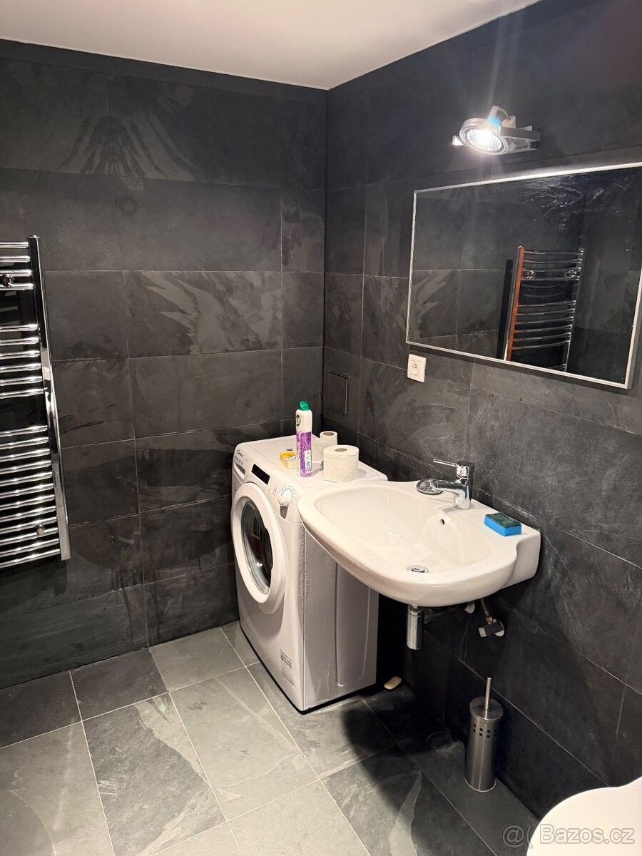 Pronájem byt - Praha, 130 00