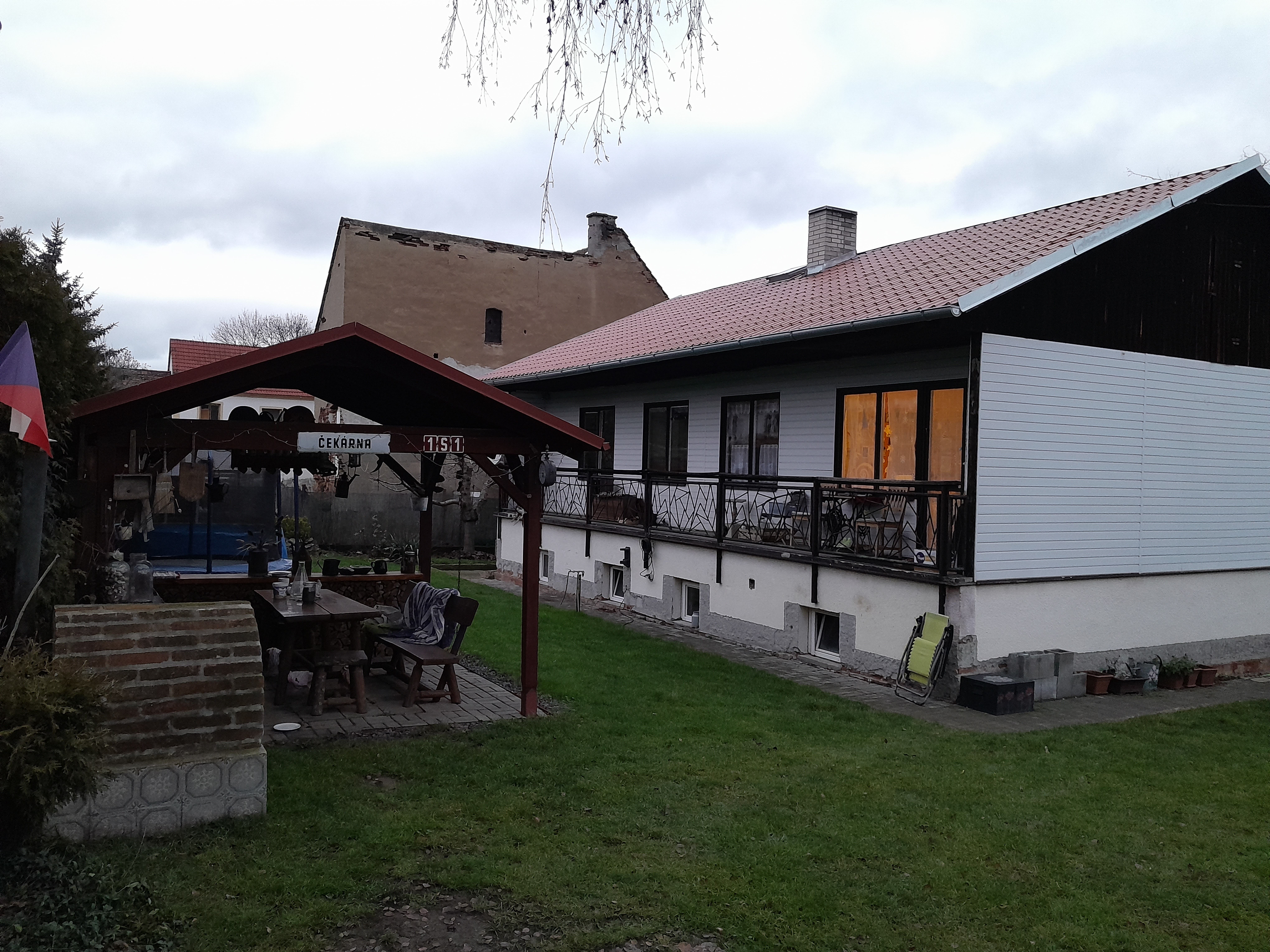 Dům – Žiželice, Hořetice – pohled 3