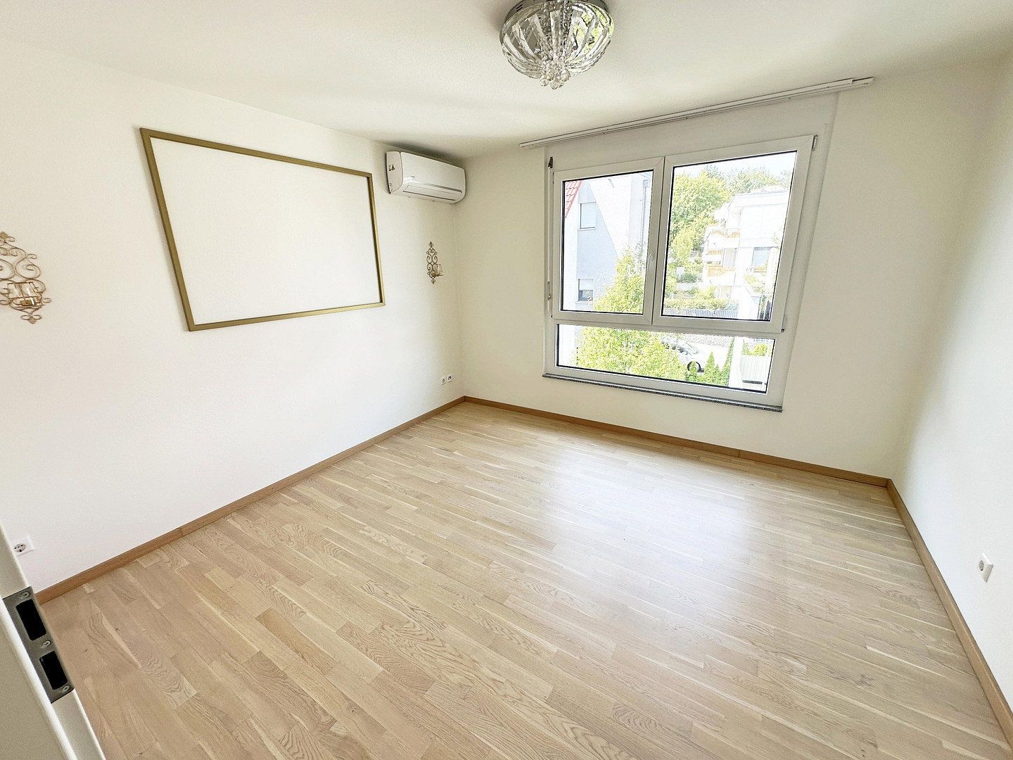 Byt 4+kk · 136 m² · , Bádensko-Württembersko - 4