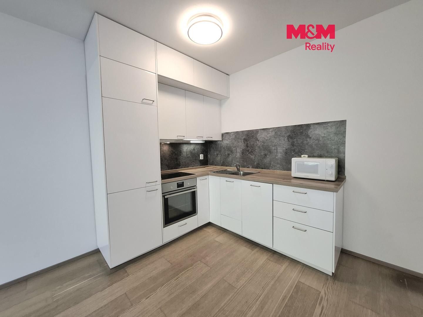 1+kk, Nuselská 1564, Praha Michle, 41 m² - 1