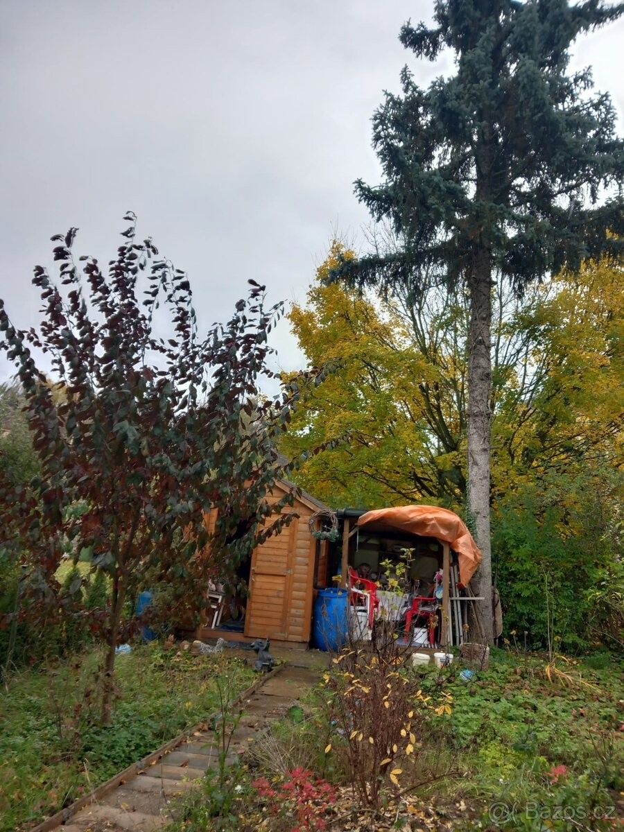 Chaty, Praha, 160 00