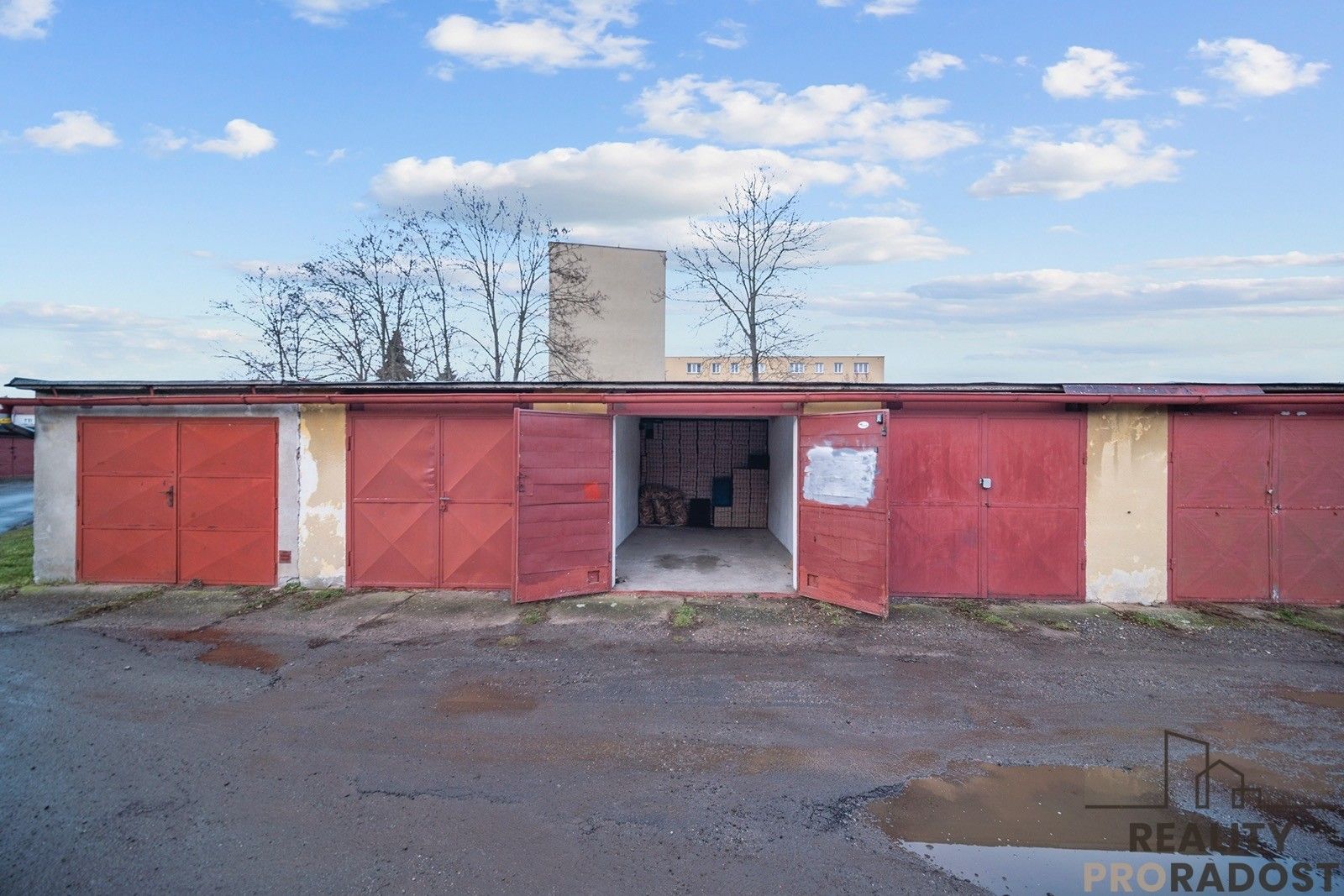 Prodej garáž - Na Záboří, Pardubice, 18 m²