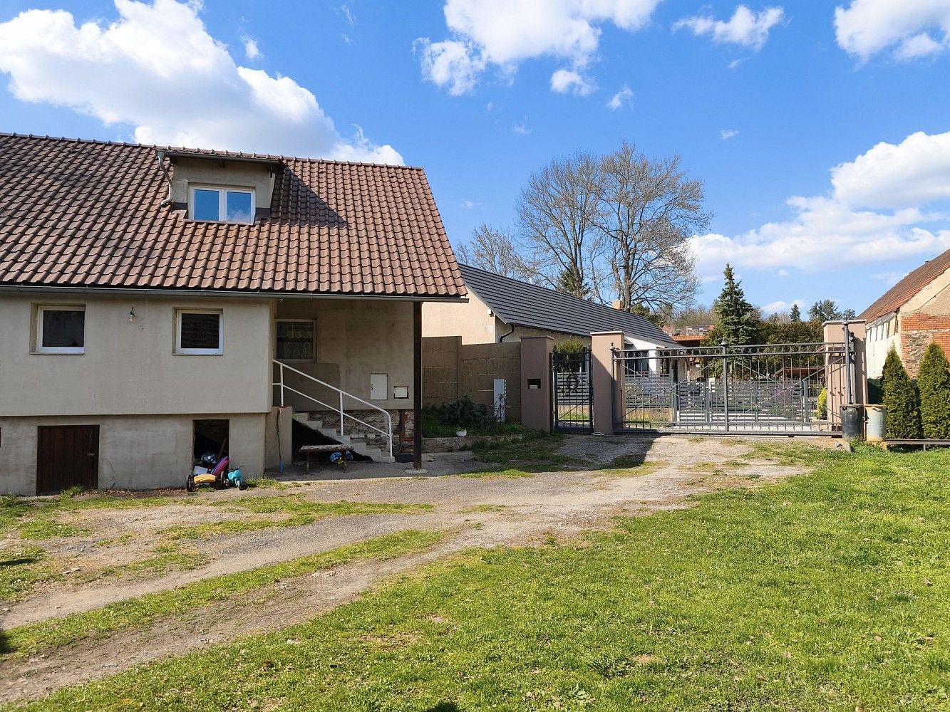 Rodinné domy, Libeř, okres Praha-západ, Středočeský kraj, 180 m² - 1