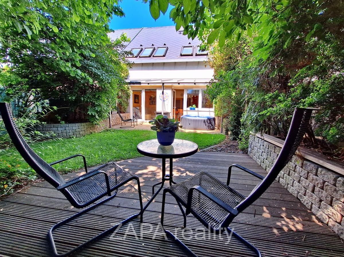 Prodej rodinný dům - Pod Nouzovem, Praha, 147 m²