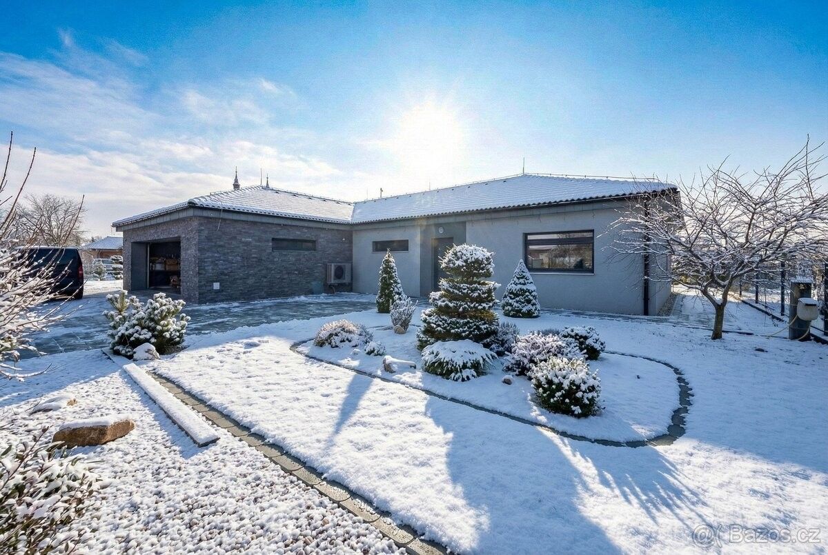 Pronájem rodinný dům - Březno u Chomutova, 431 45