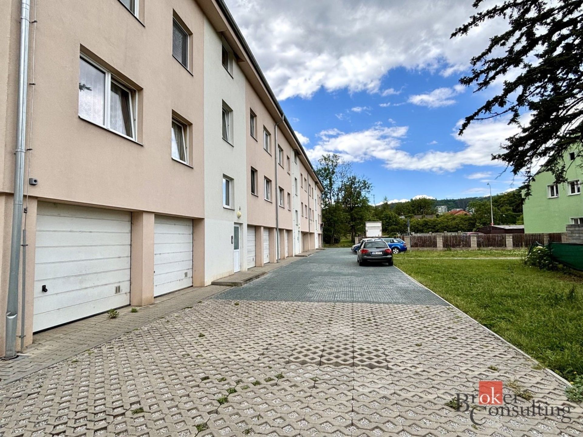 2+kk, Popelky Biliánové, Králův Dvůr, 51 m² - 1