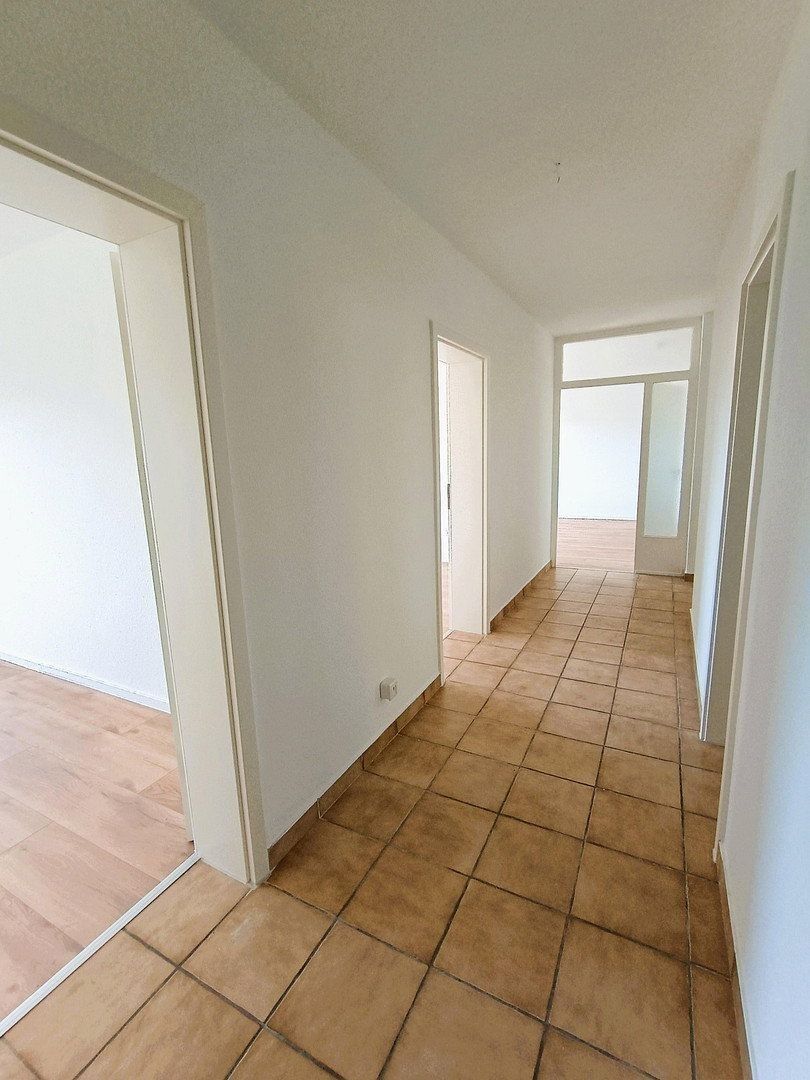 3+1, Bahnhofstraße 19-21, , Severní Porýní-Vestfálsko, 95 m² - 1