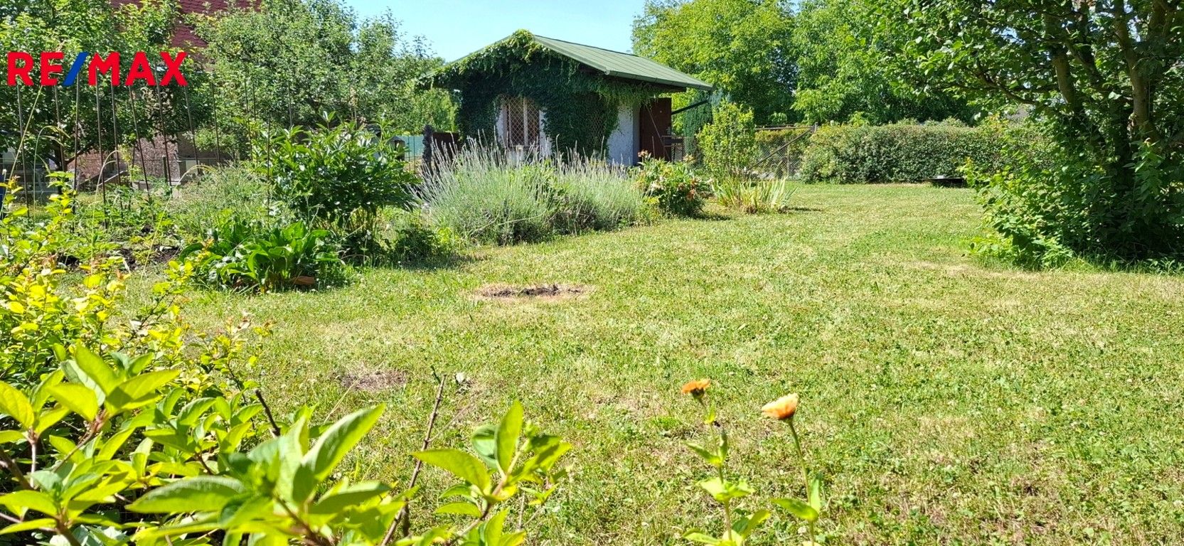 Prodej zahrada - Odolena Voda, 474 m²