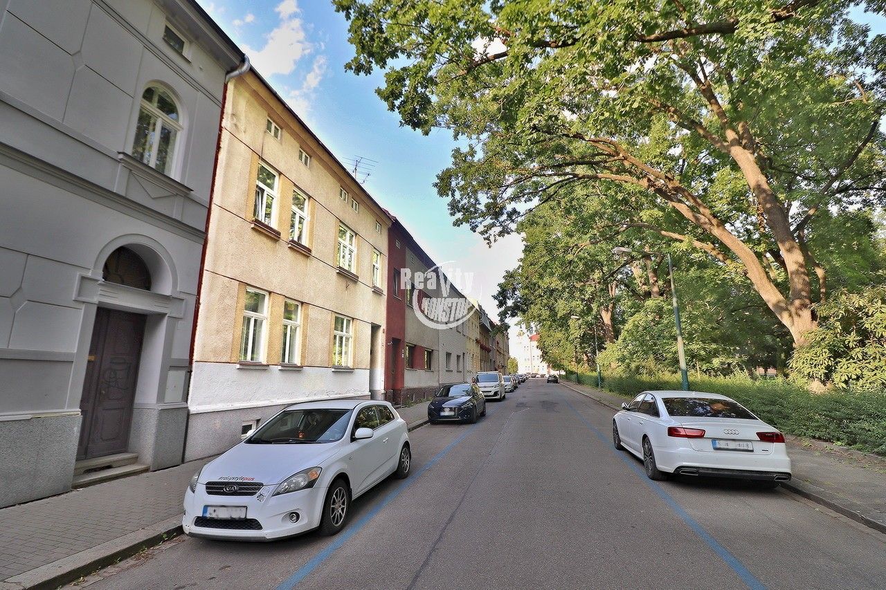 Rodinný dům · 199 m² · Štefánikovo náměstí 1983, Jihlava - 3