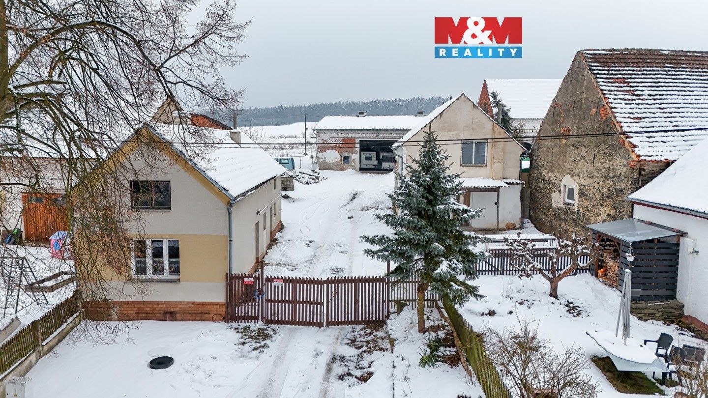 Rodinné domy, Pakoslav, Křelovice, 482 m²