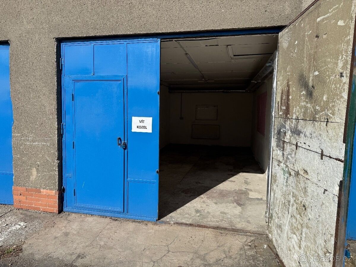 Sklady, Český Těšín, 737 01