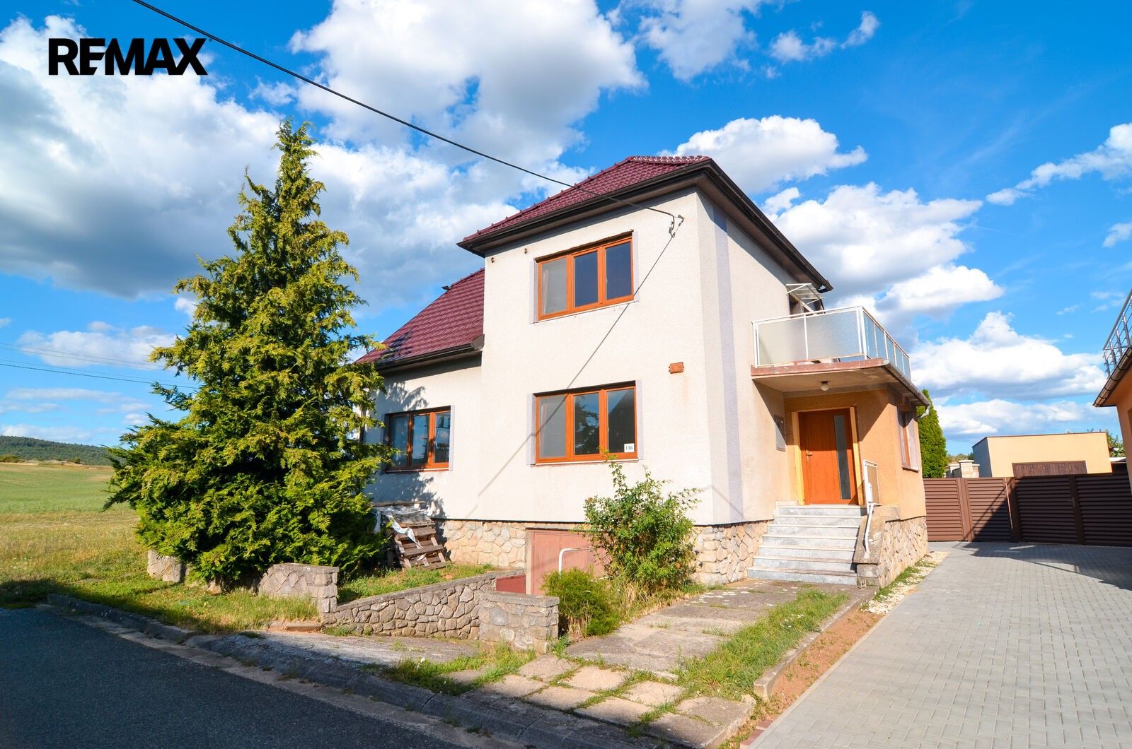 Prodej rodinný dům - Moravany, 240 m² - 1