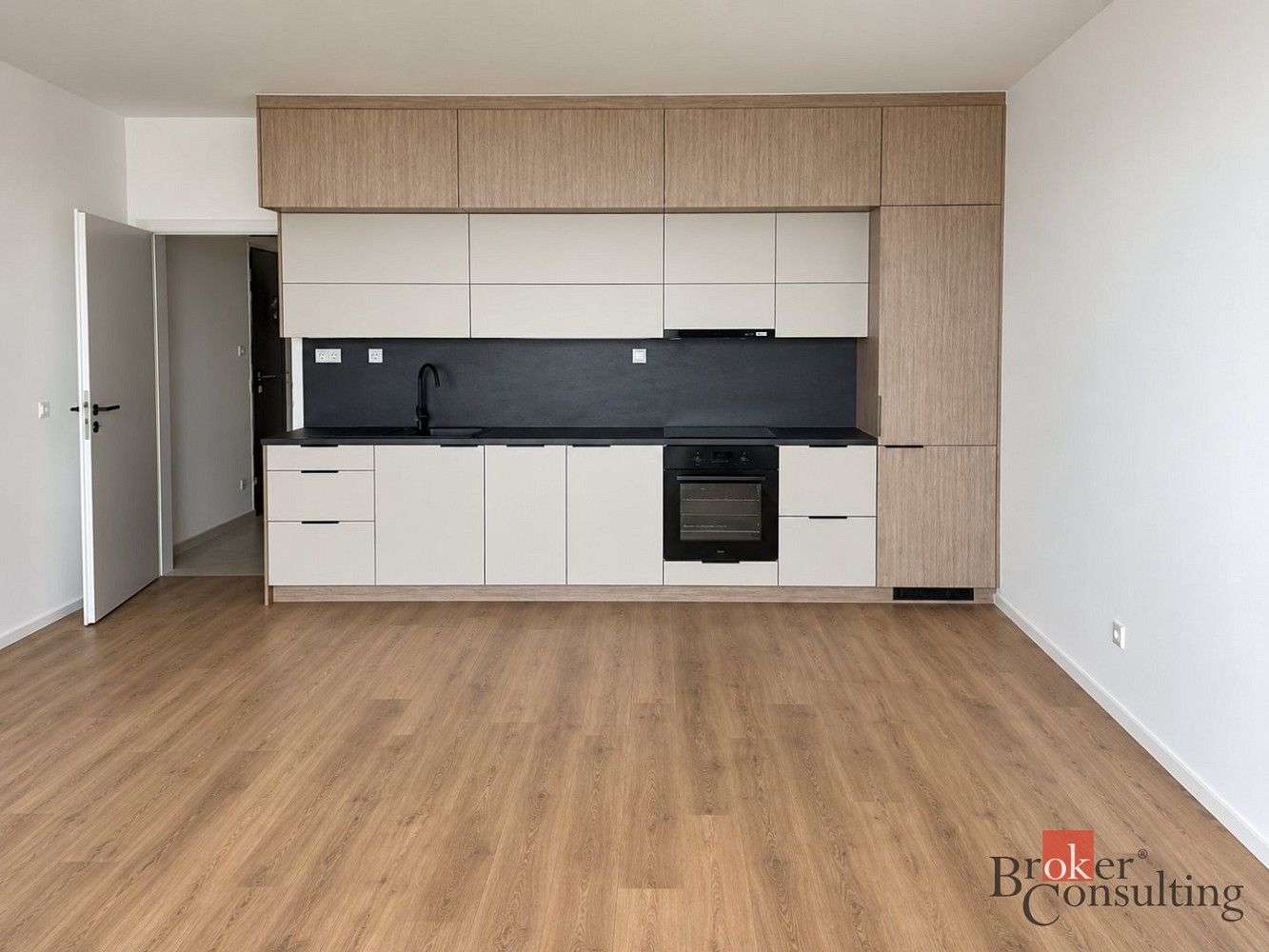 2+kk, Železná, Plzeň - Jižní Předměstí, 63 m² - 2