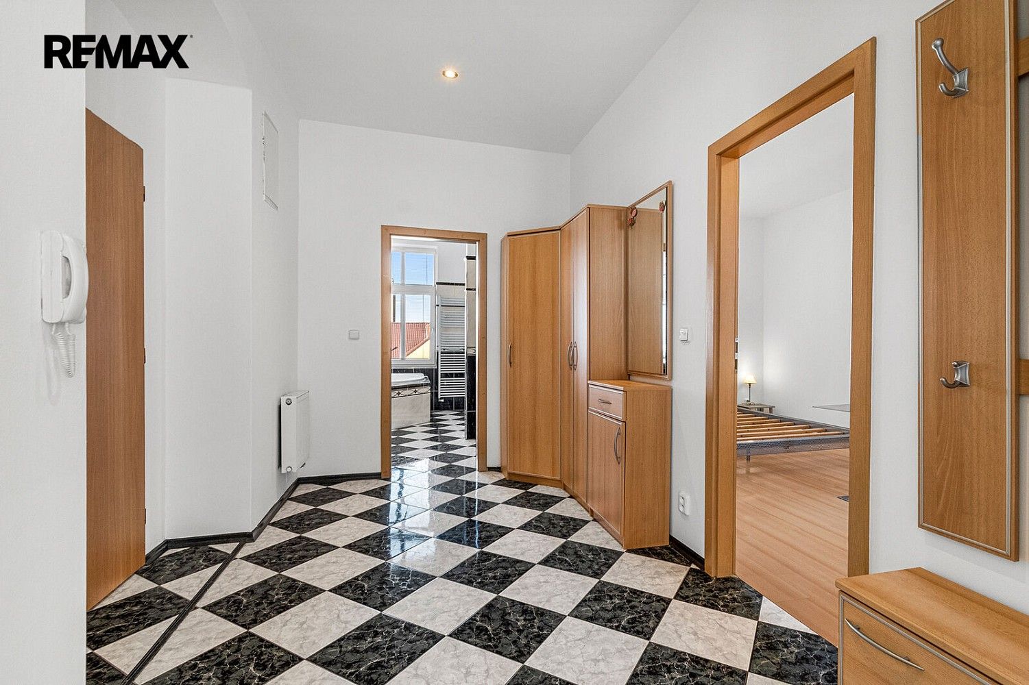 Prodej byt 2+kk - Karlova, Plzeň - Jižní Předměstí, 86 m² - 5