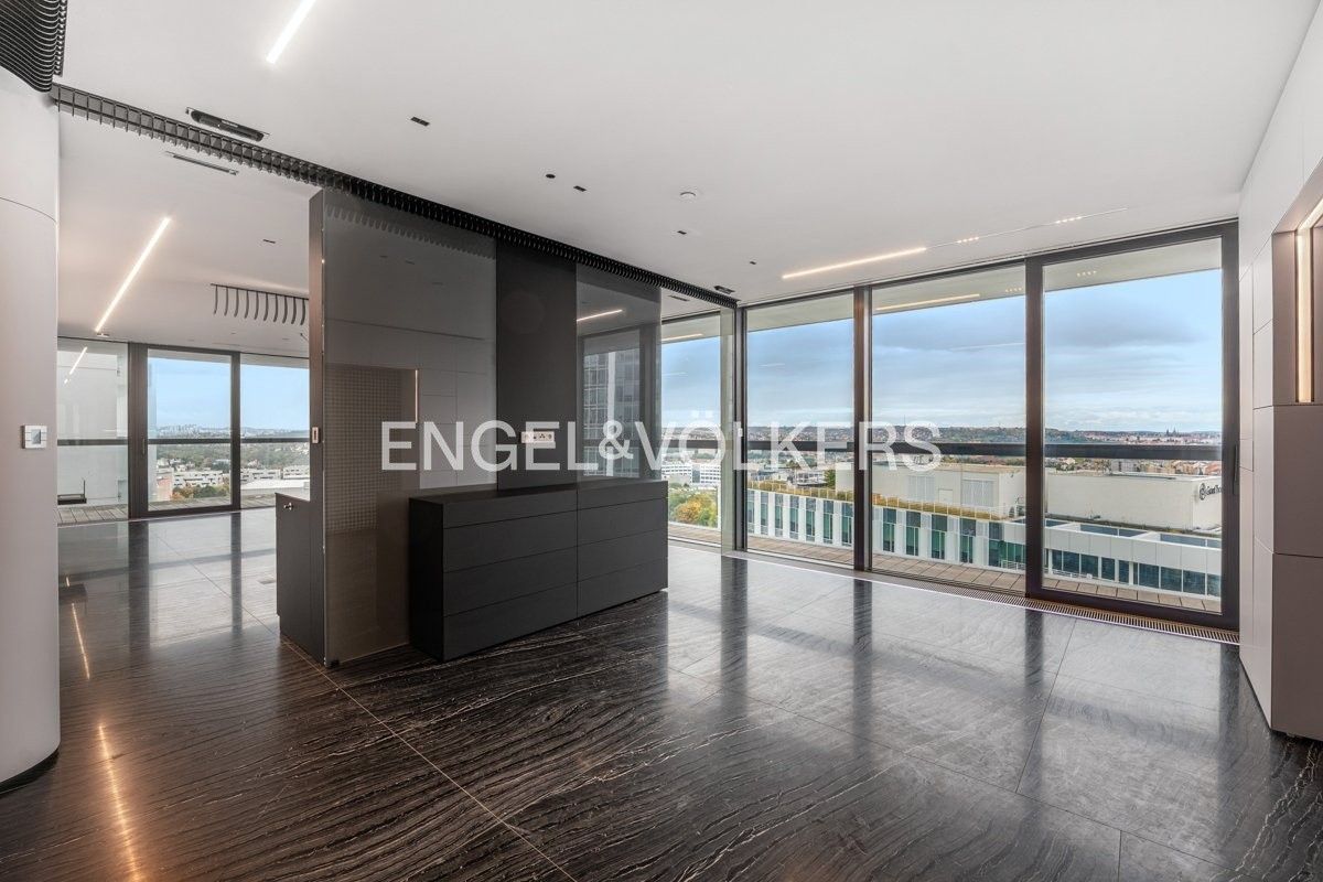 Pronájem byt 3+kk - Milevská, Praha, 160 m²