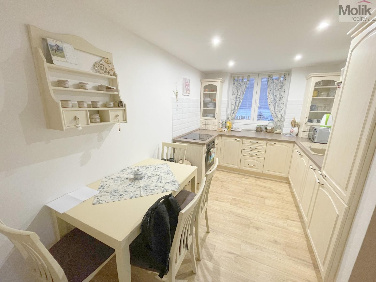 3+1, Svahová, Meziboří, 60 m²