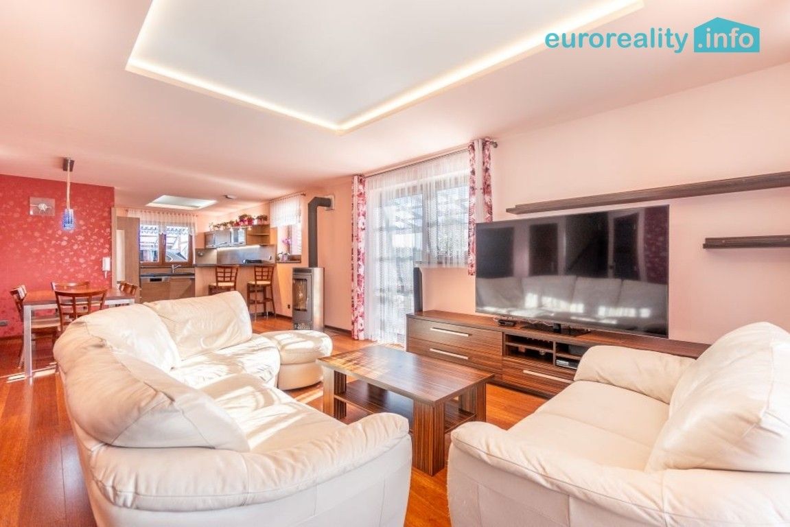 Prodej rodinný dům - Libeň, Libeř, 270 m²