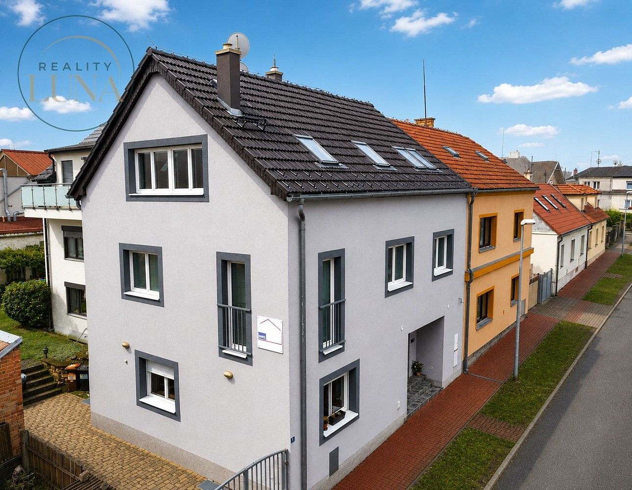 Rodinné domy, Praha, 376 m² - 2