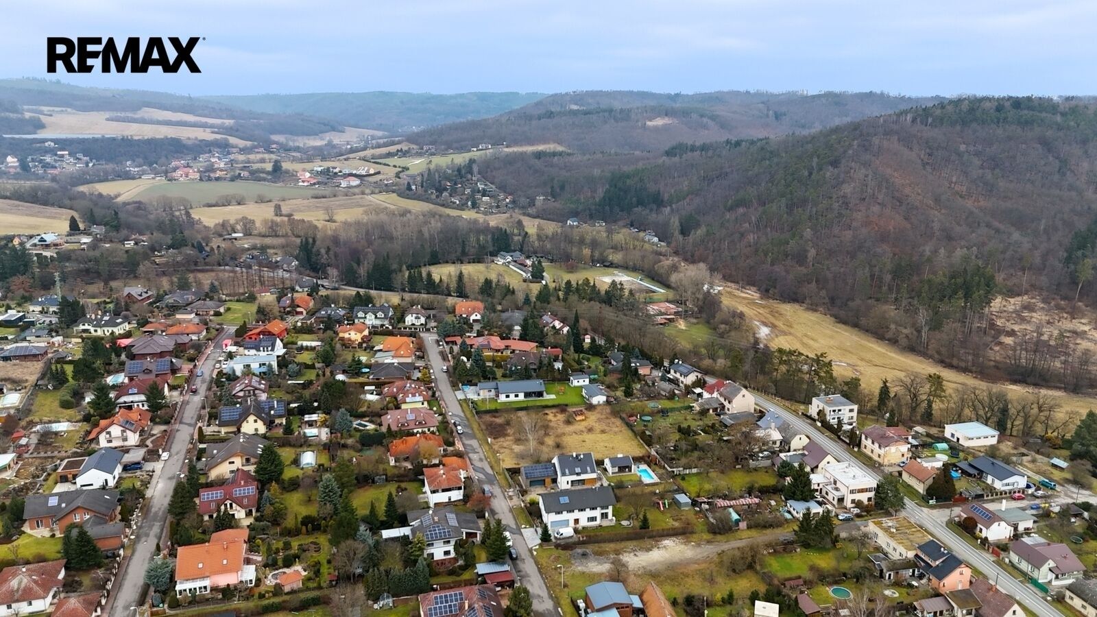 Komerční pozemek, 1 063 m²