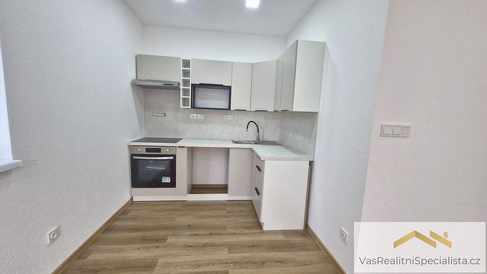 2+kk, Do Podkovy, Mukařov, okres Praha-východ, 51 m² - 1