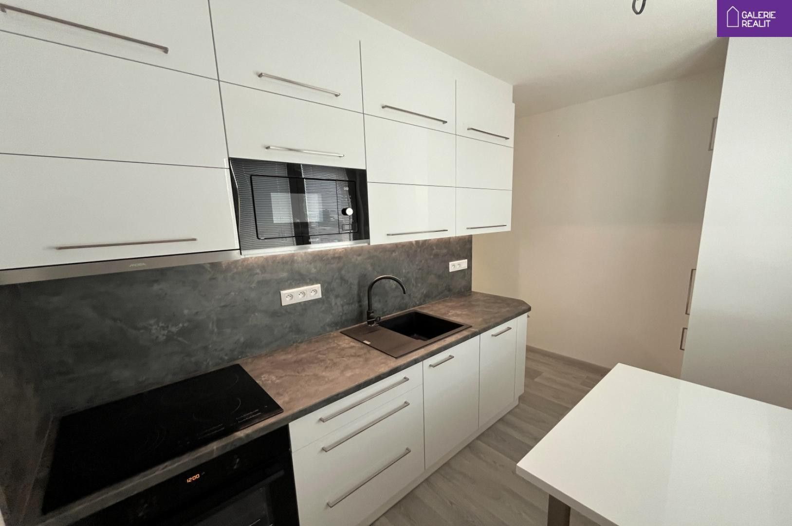 1+1, Želatovská, Přerov, 42 m²