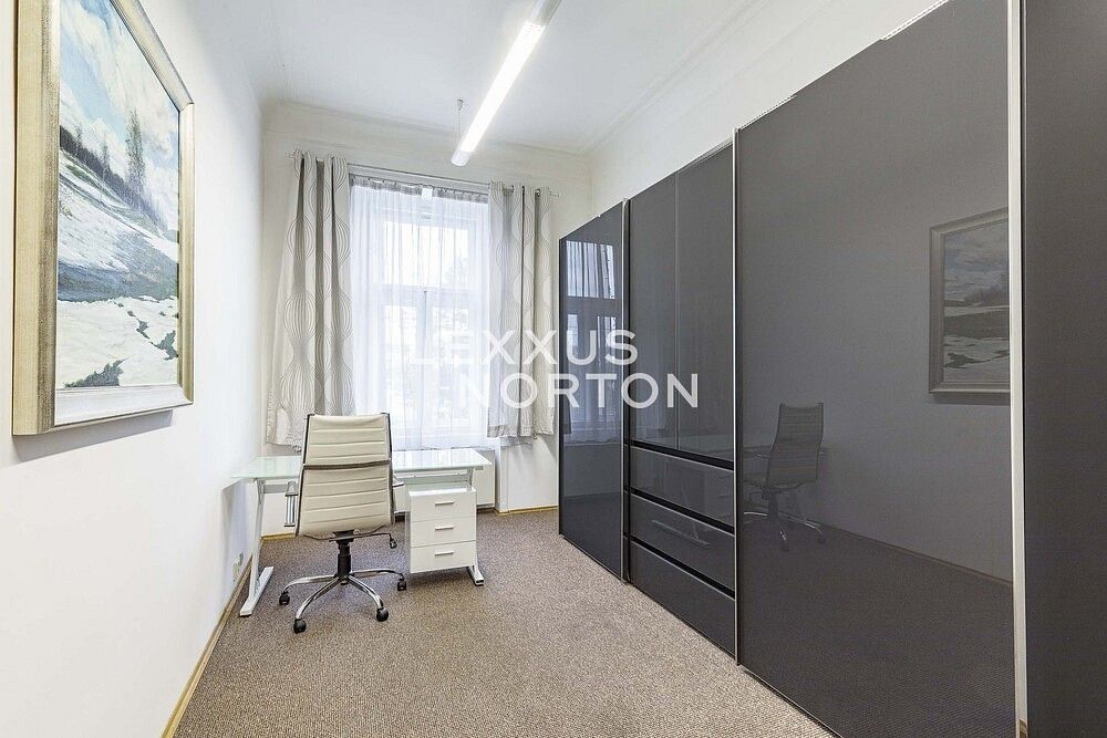 Byt 3+1 · 103 m² · Rašínovo nábřeží, Praha 2 - Nové Město - 3