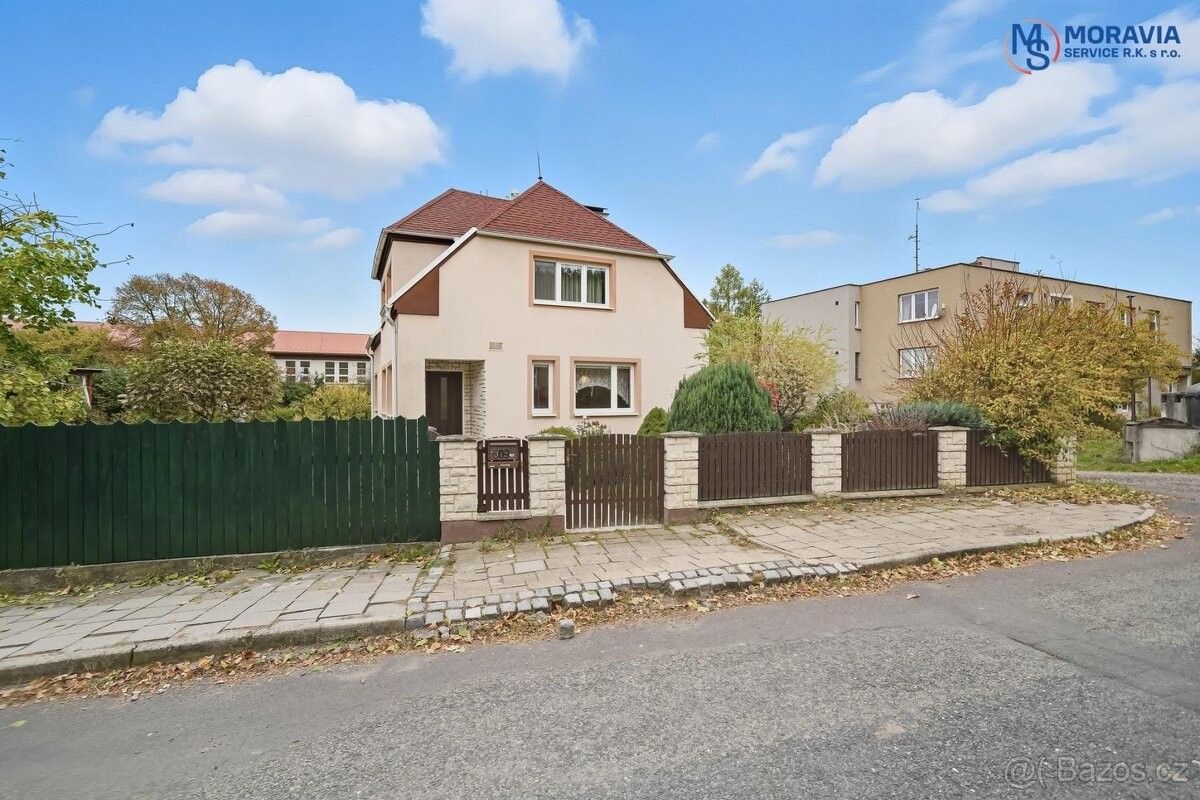 Prodej rodinný dům - Konice, 798 52