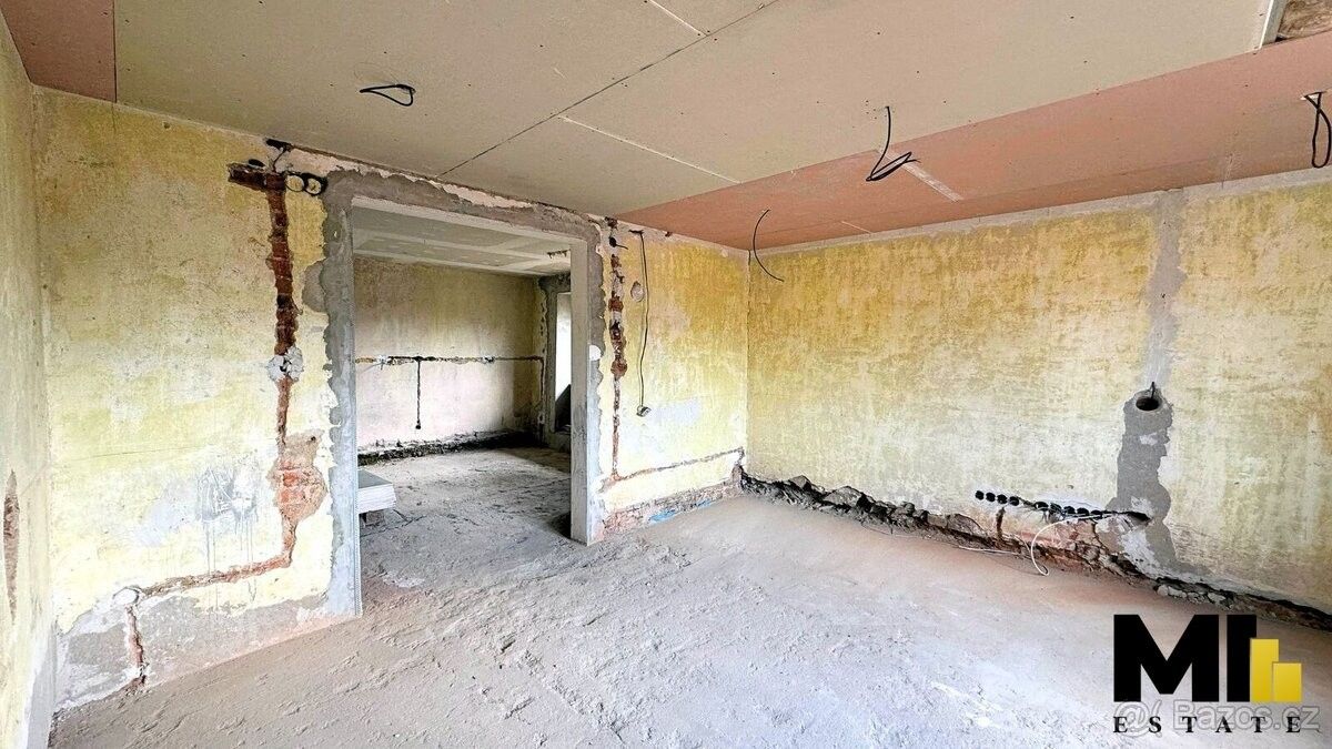 Prodej rodinný dům - Divišov, 257 26