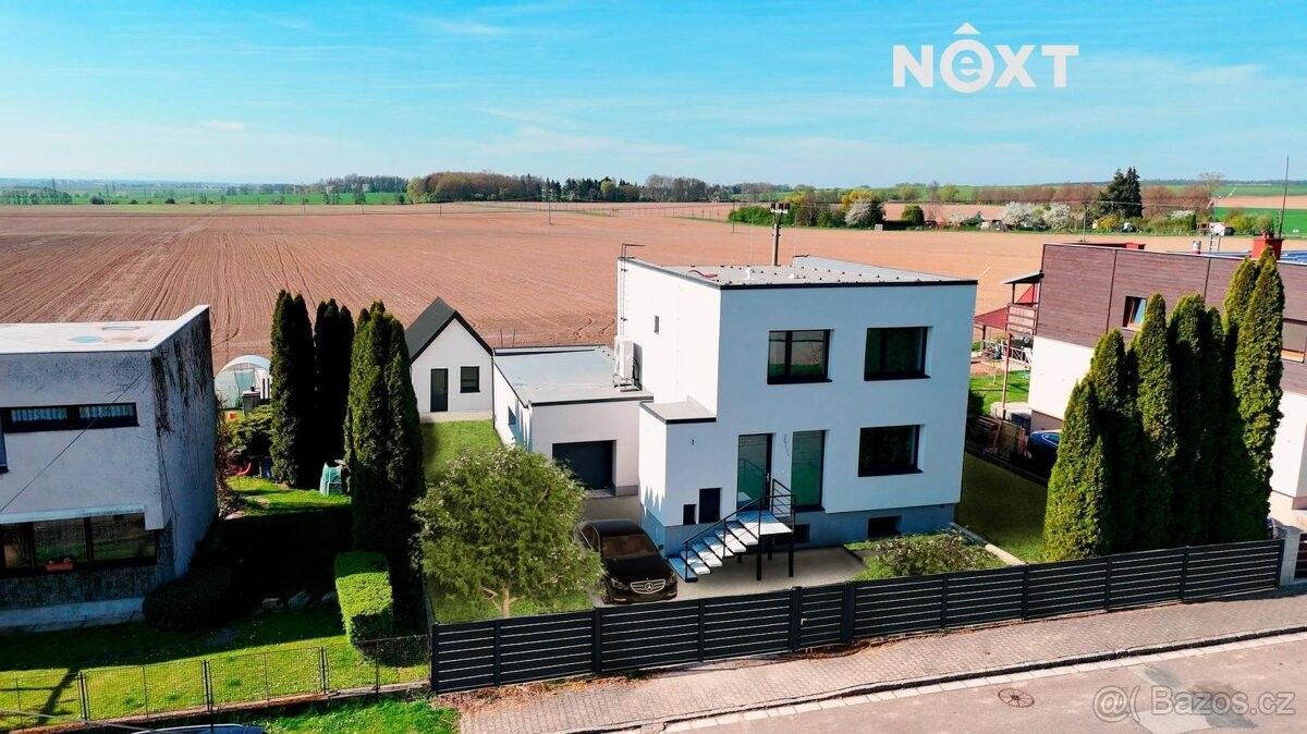 Prodej rodinný dům - Stěžery, 503 21