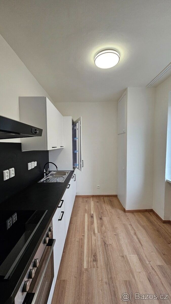 Byty, Lovosice, 410 02