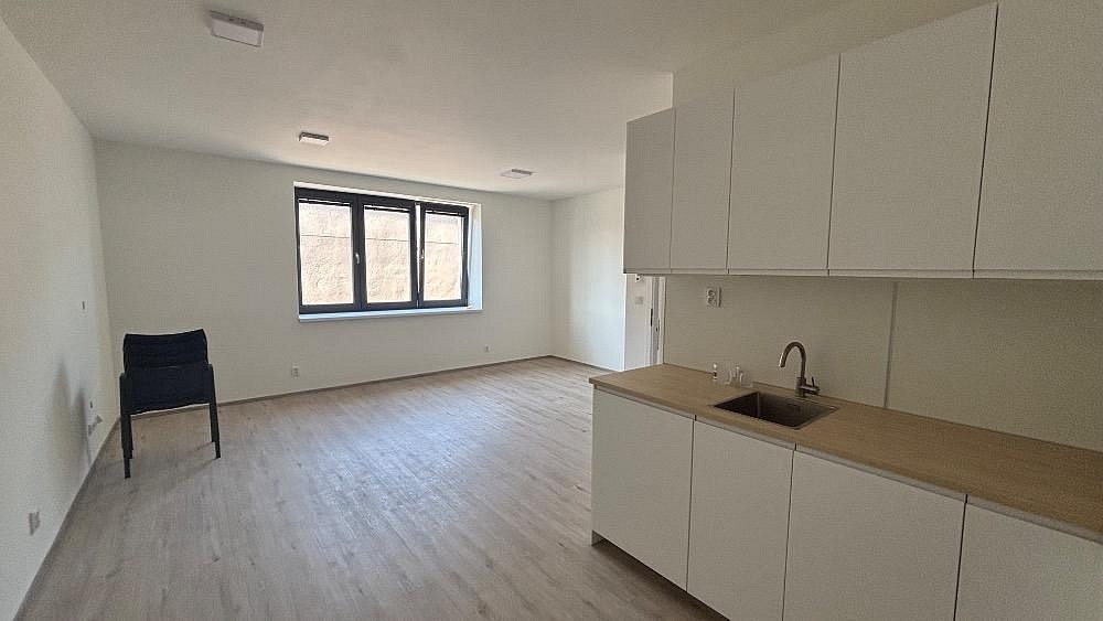 Pronájem byt 2+kk - Resnerova, Klimkovice, okres Ostrava-město, 60 m² - 5
