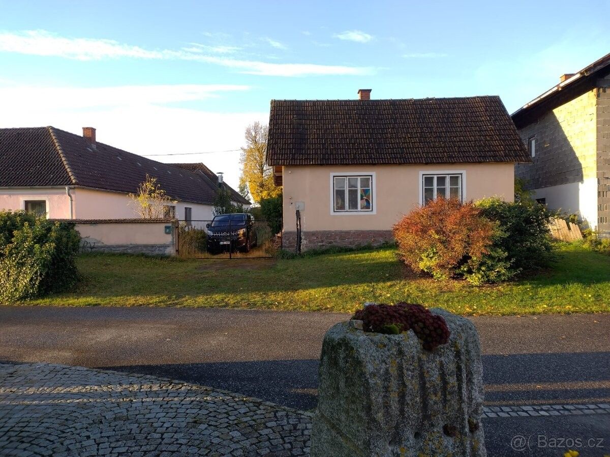 Chaty, 987 66, Zahraničí