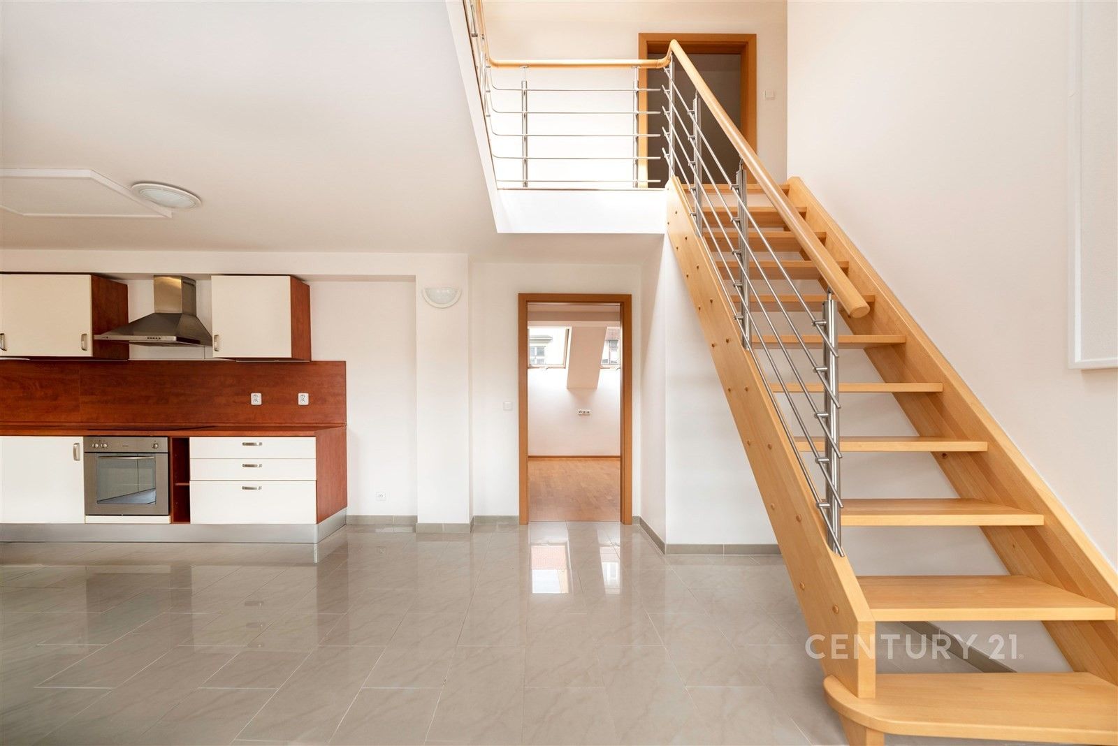 Prodej byt 4+kk - Sokolovská 67, Praha Karlín, 135 m² - 5