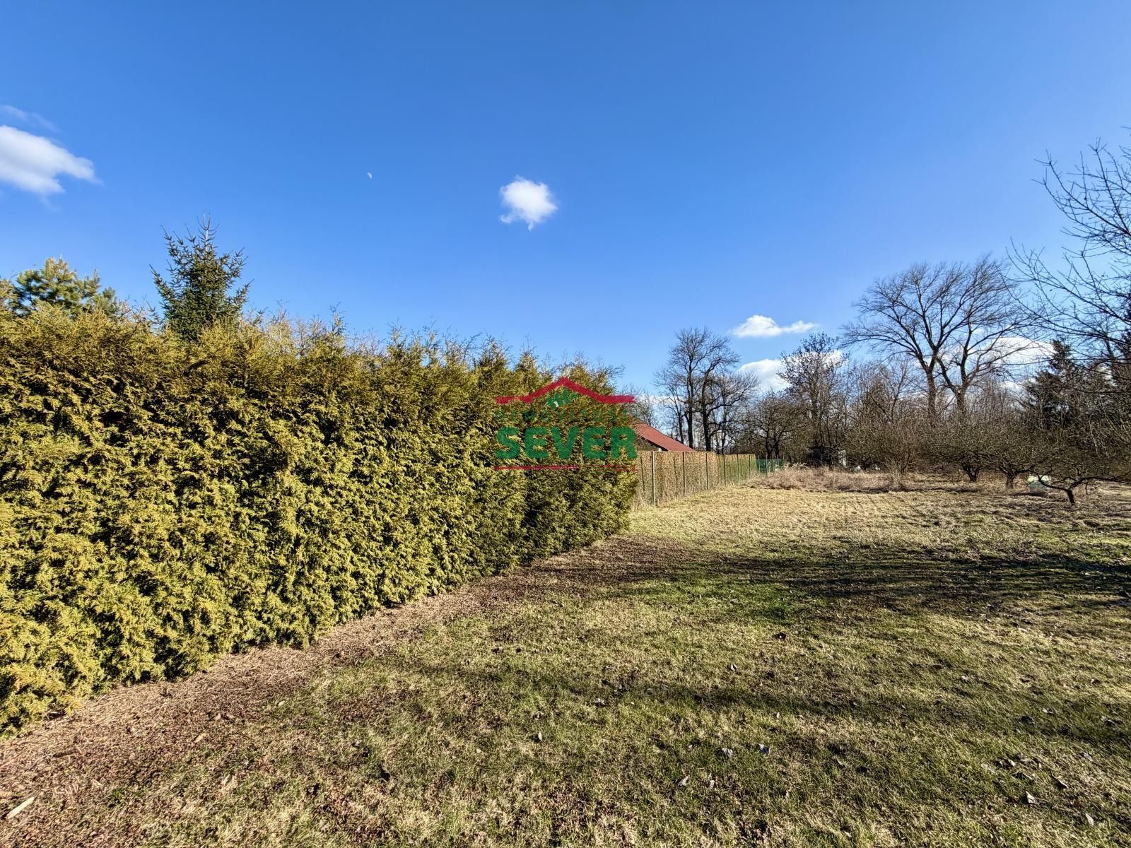 Zahrady, Orasice, Počedělice, 582 m²