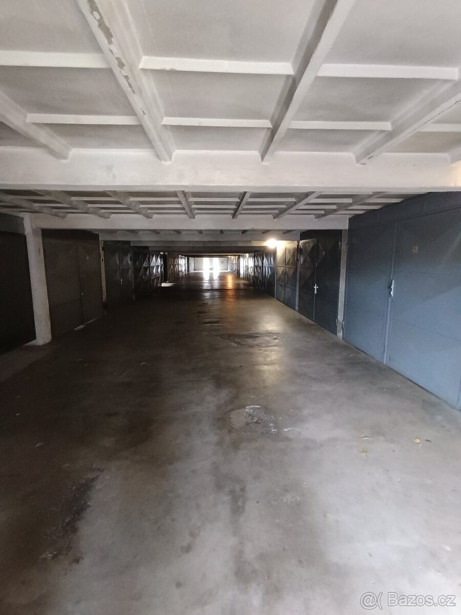 Pronájem garáž - Mysločovice, 763 01