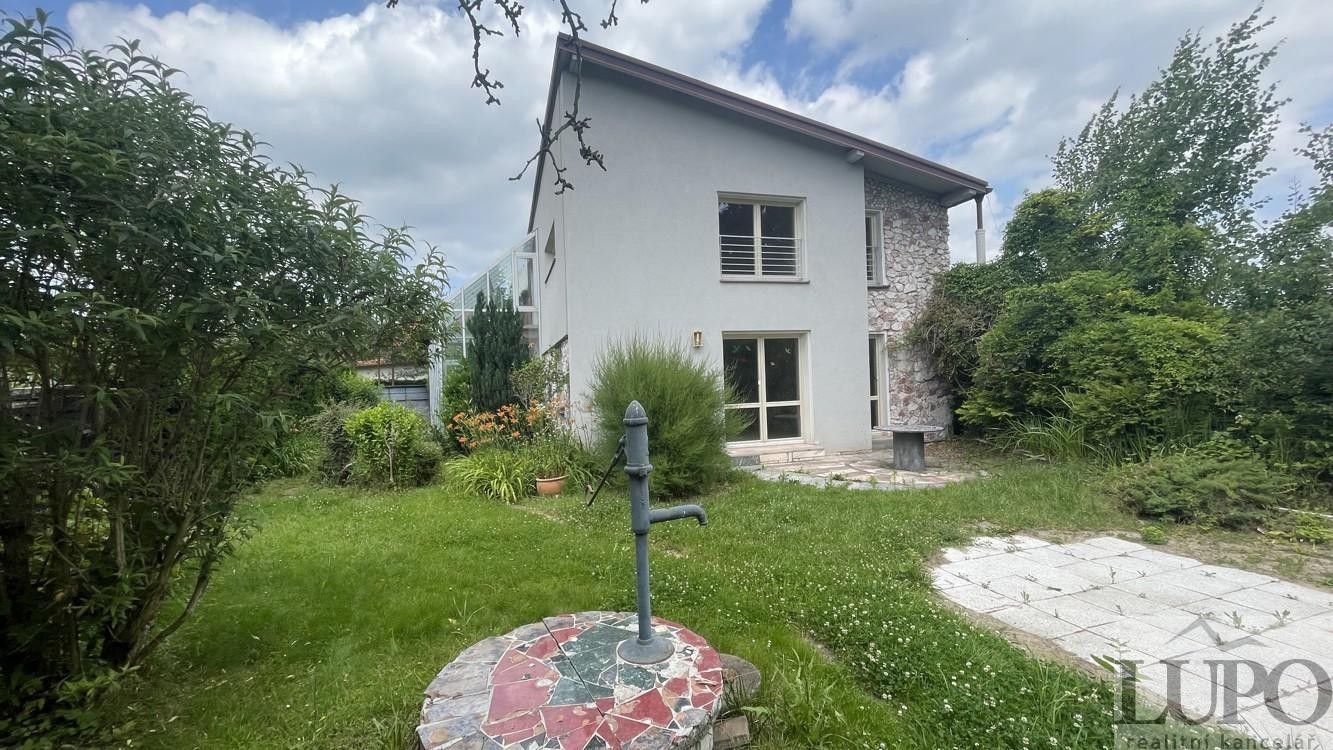 Rodinné domy, Martinů, Šestajovice, 139 m²