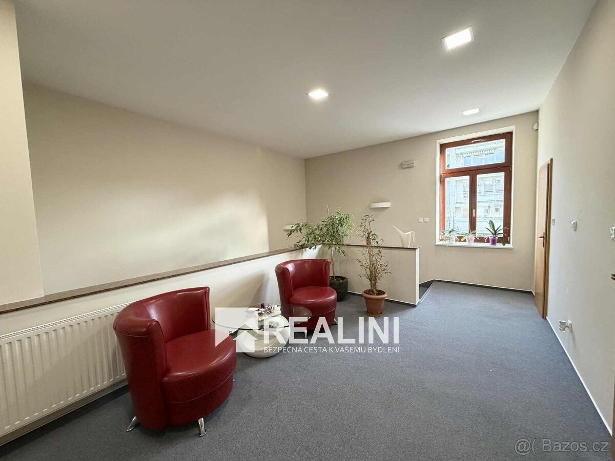 Pronájem kancelář - Karviná, 733 01