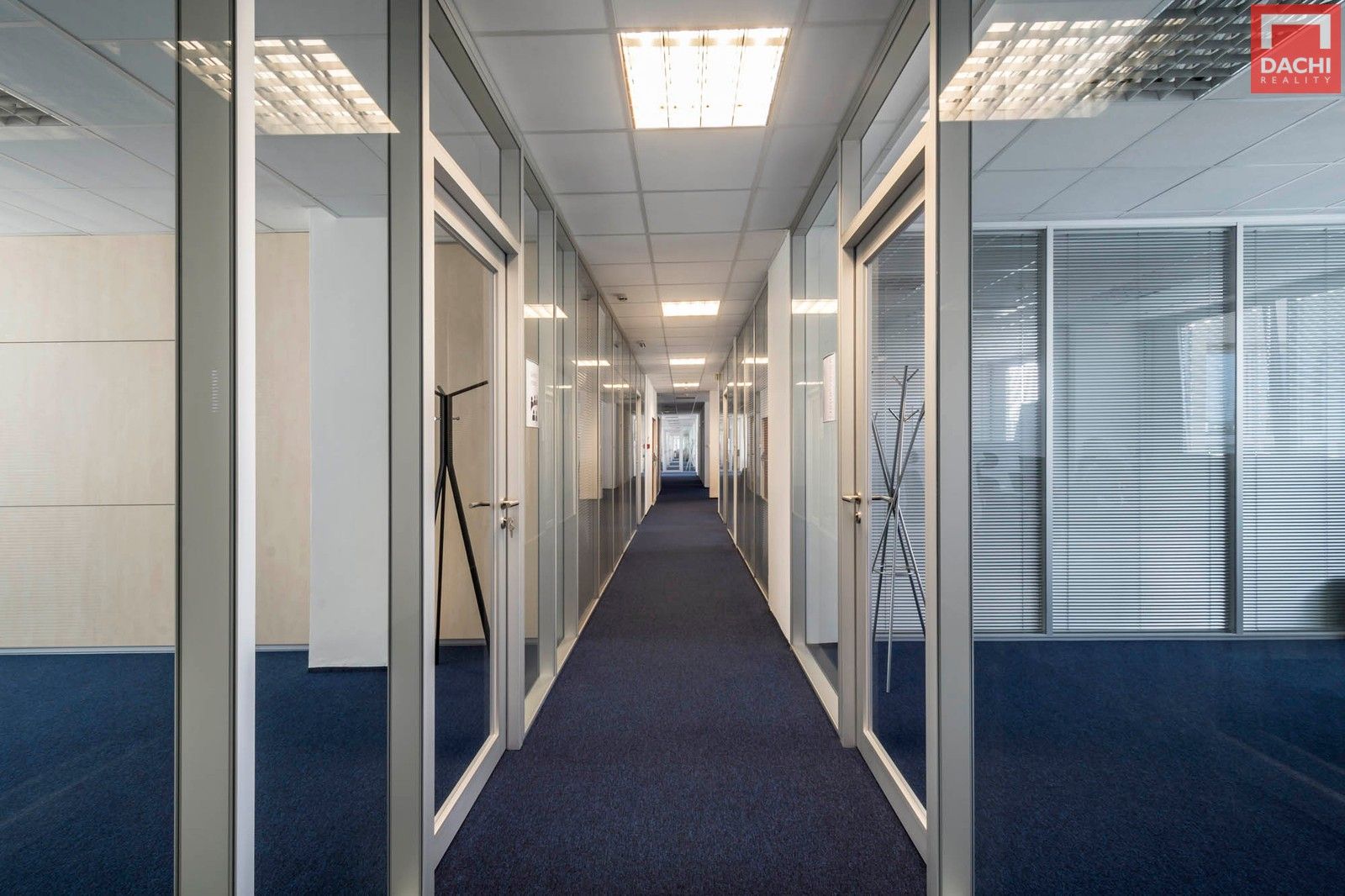 Pronájem kancelář - tř. Kosmonautů, Olomouc, 300 m²