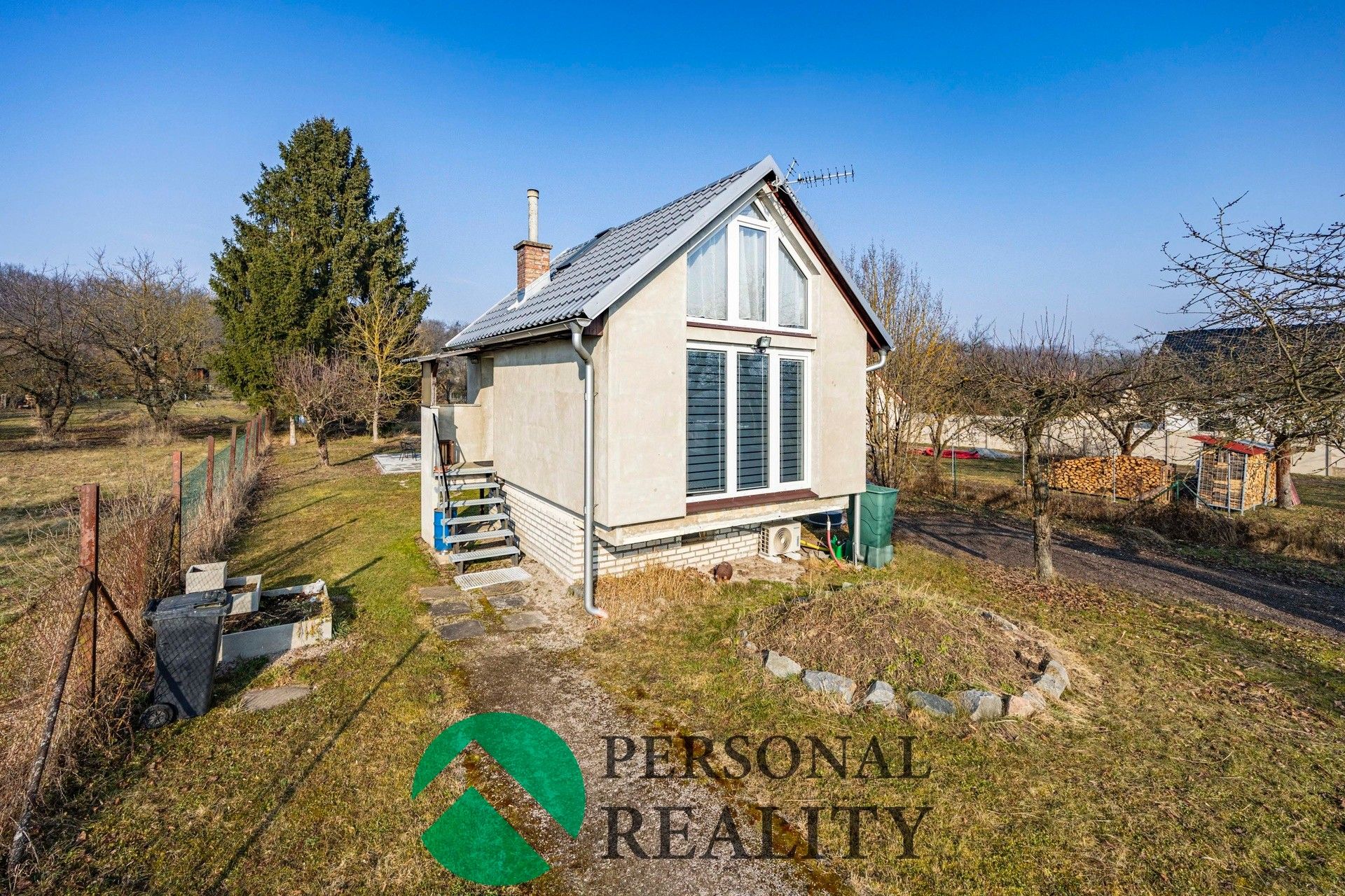 Chaty, Spravedlnost, Chlumec nad Cidlinou IV, 20 m² - 1