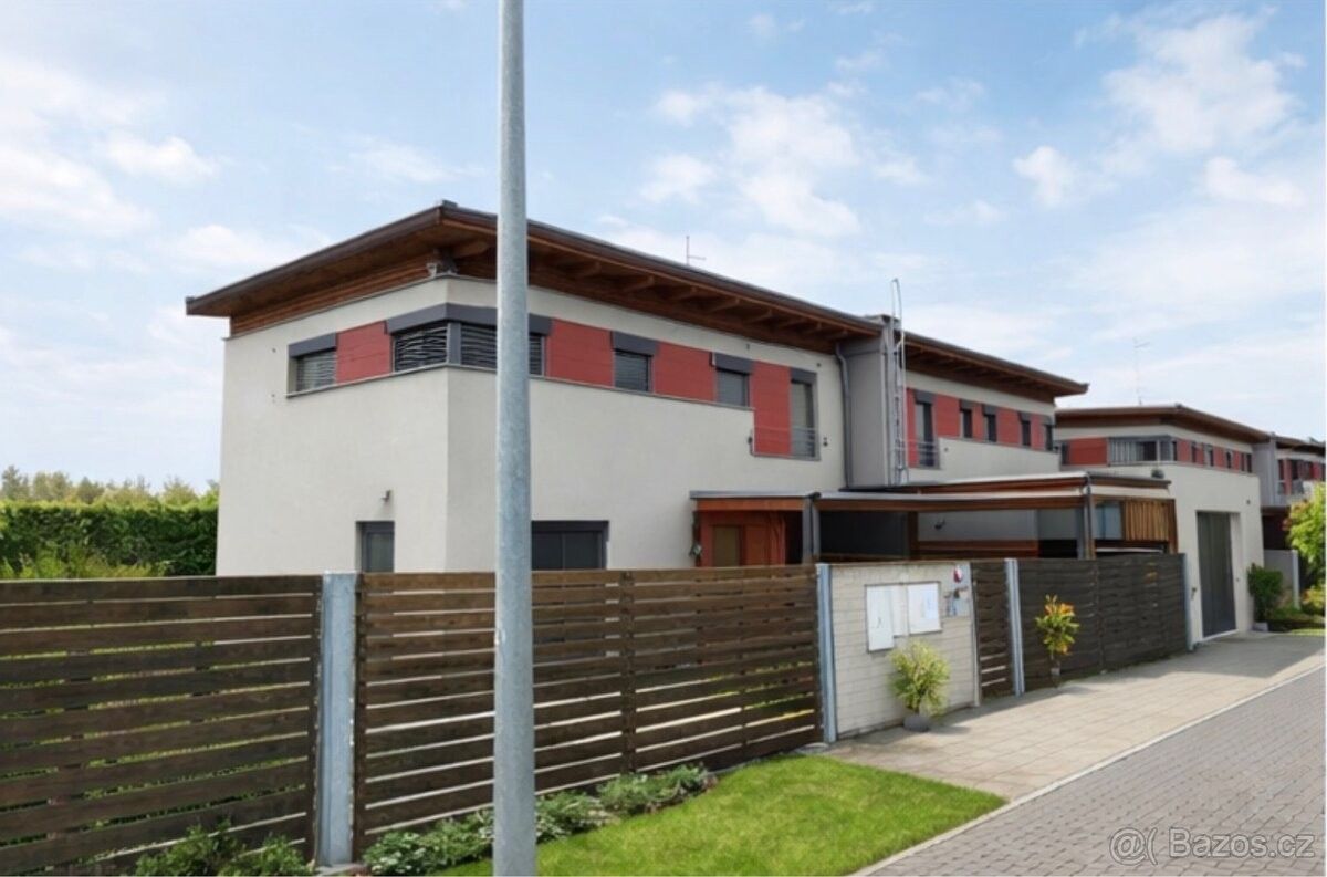 Prodej rodinný dům - Praha, 190 12