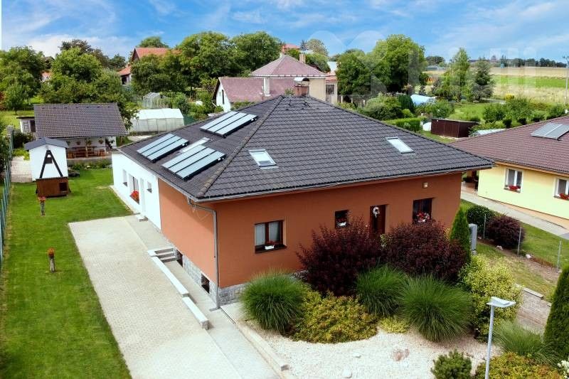 Rodinné domy, Zbizuby, 390 m²